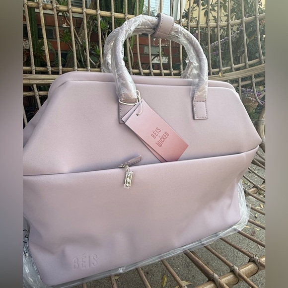 BEIS Handbags - Beis Luggage Wicked Pink Weekender